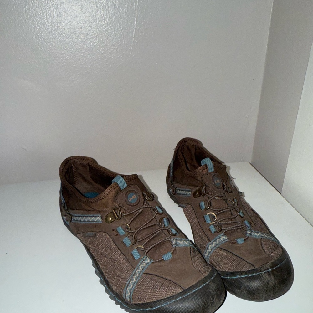 J-41 Brown and Black Athletic Shoes with Rugged Design